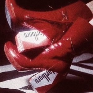 Meet your Posher, Elisha